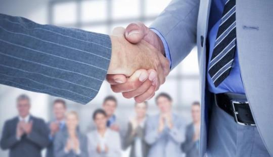 IT外包以專家顧問的身份進入企業(yè)，價值不言而喻